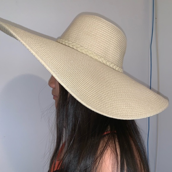 Sunhat - Picture 2 of 2
